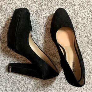 Michael Kors Sabrina Suede Pump